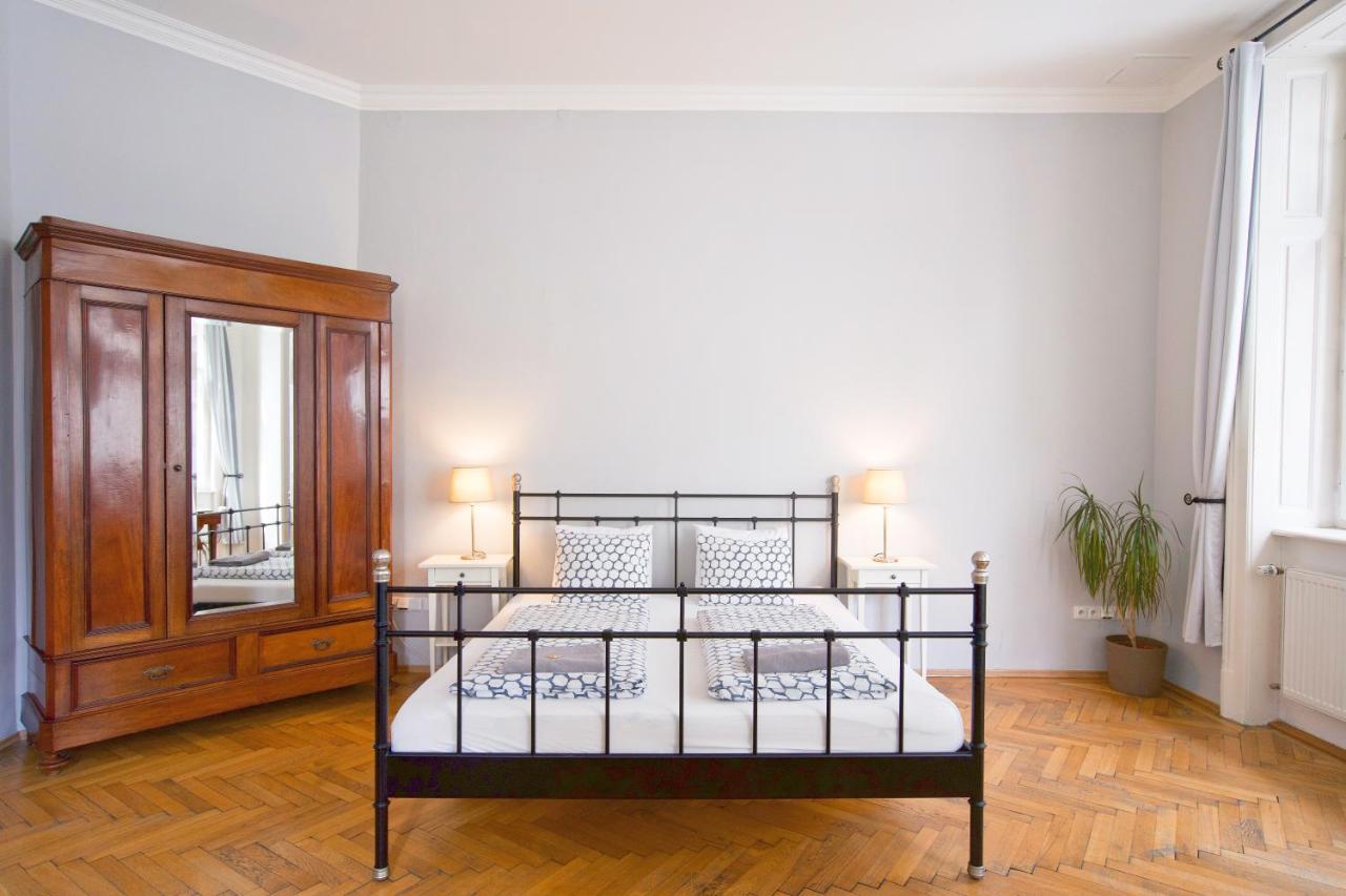 Jacob Apartament